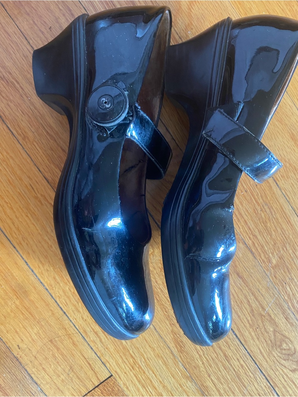 Black Patent Mary Jane Flats with Cushioned Blue Insole